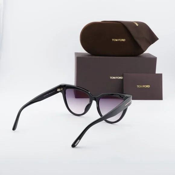 NEW TOM FORD SUNGLASSES, FT0941 01B BLACK WOMEN EYEWEAR TF941 01B TOM FORD FT0941/01B - Sunglasses main image 2